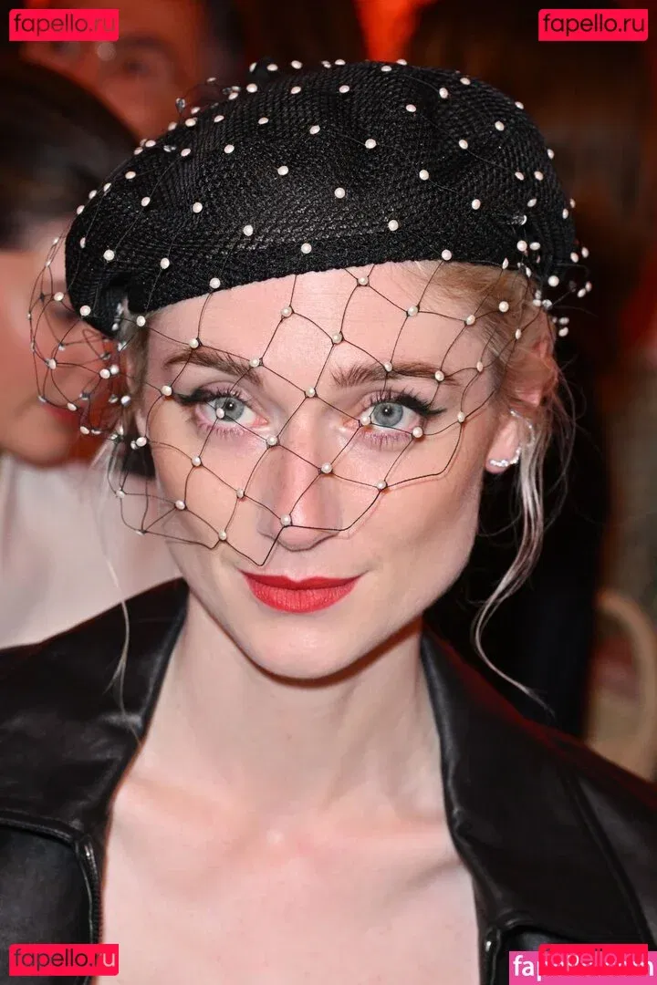 Elizabeth Debicki Onlyfans Photo Gallery 