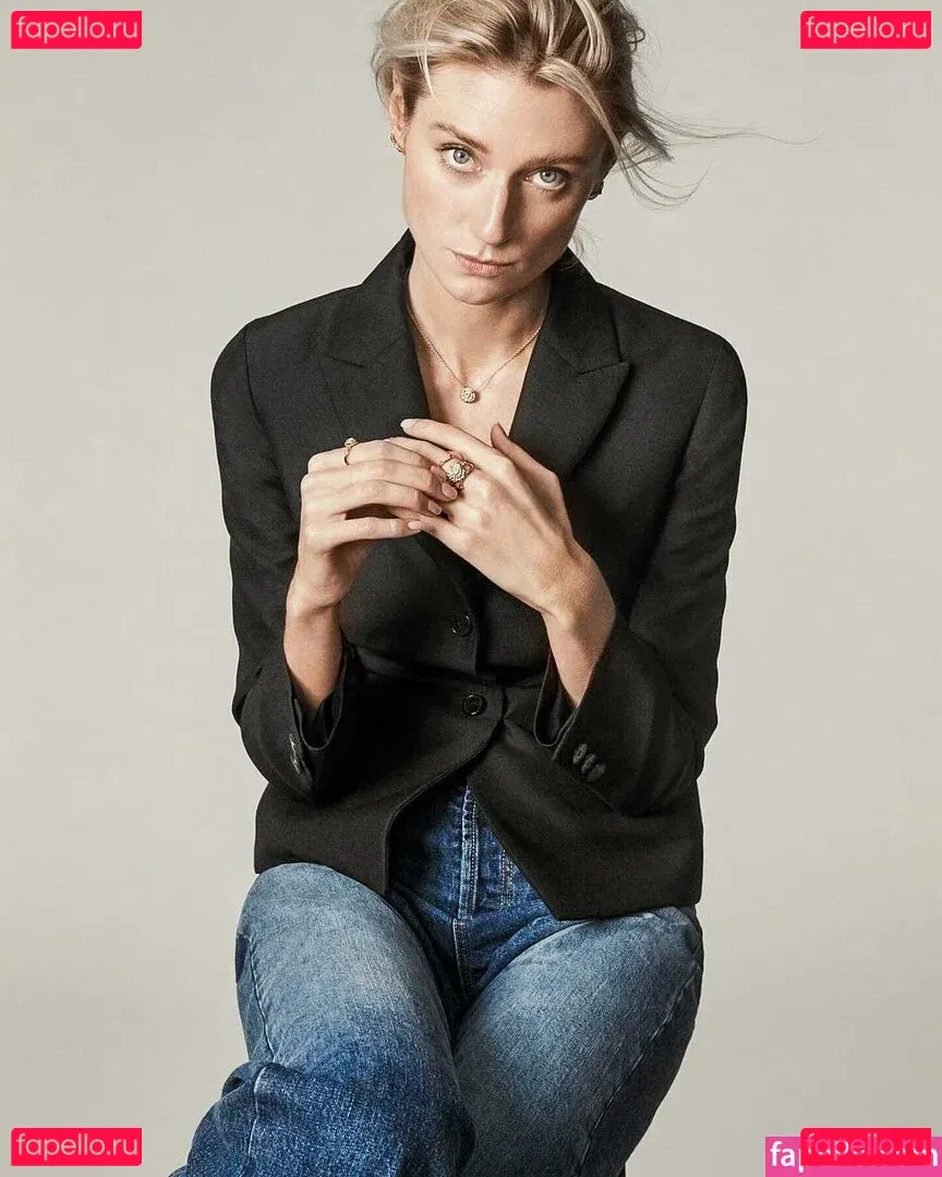 Elizabeth Debicki Onlyfans Photo Gallery 