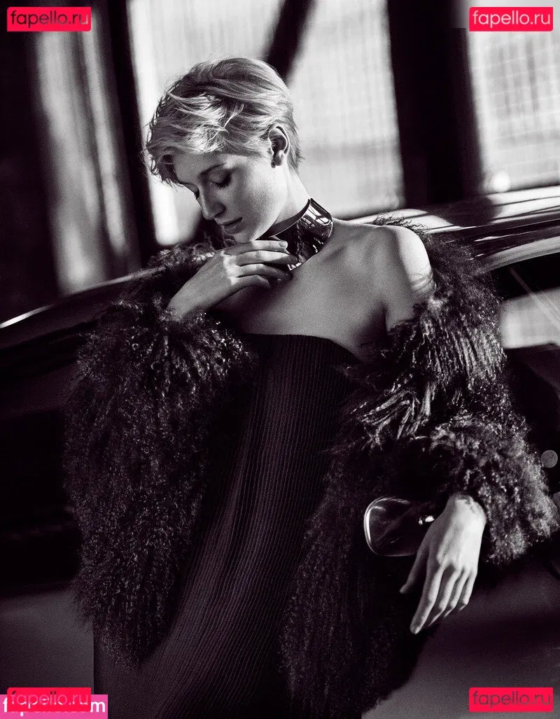 Elizabeth Debicki Onlyfans Photo Gallery 