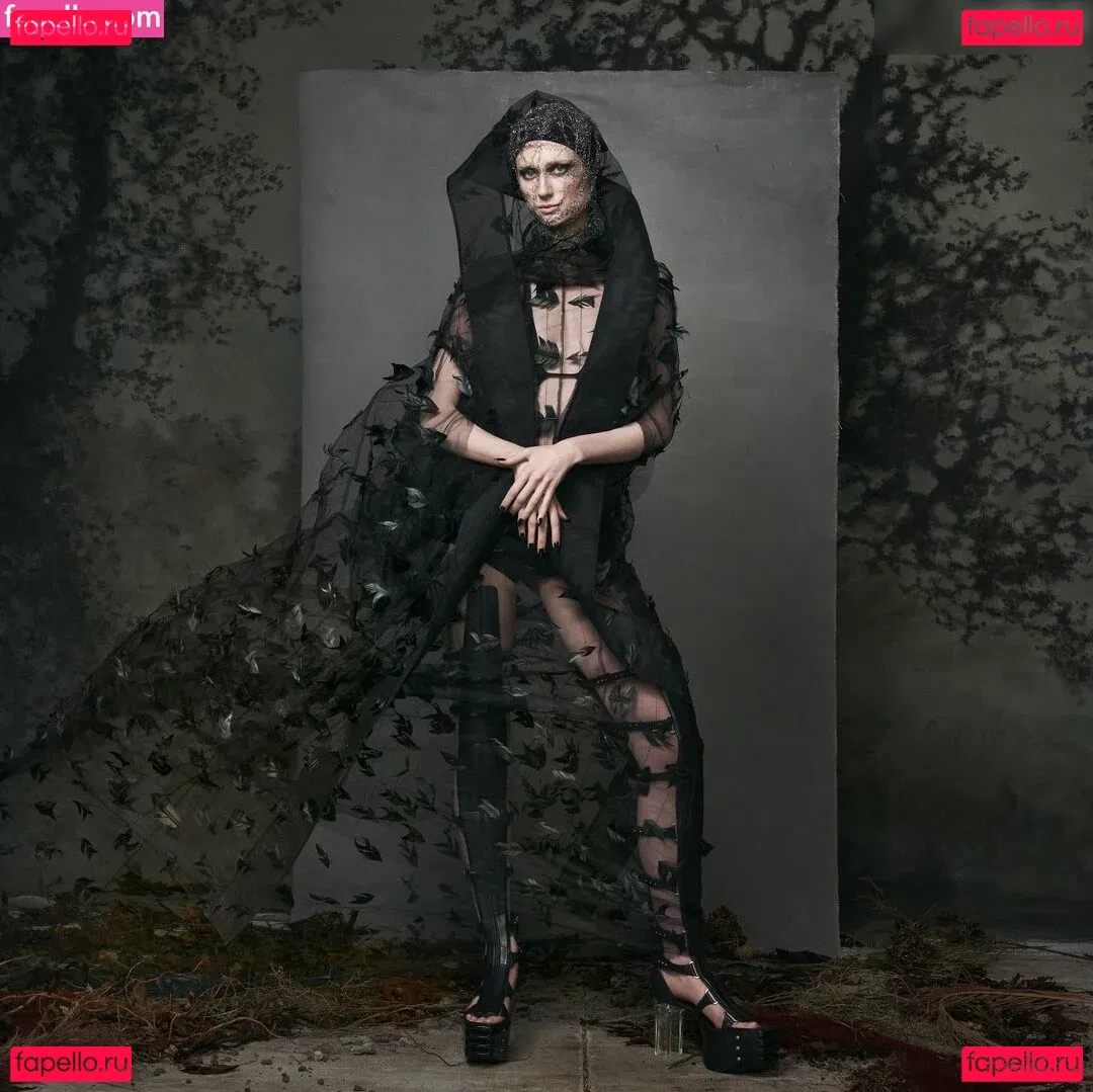 Elizabeth Debicki Onlyfans Photo Gallery 