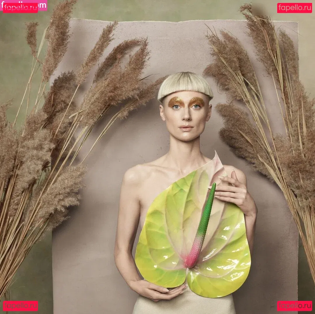 Elizabeth Debicki Onlyfans Photo Gallery 