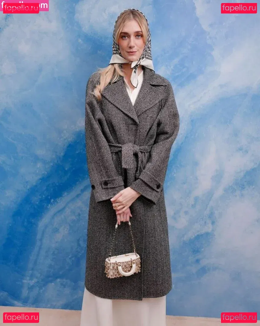 Elizabeth Debicki Onlyfans Photo Gallery 