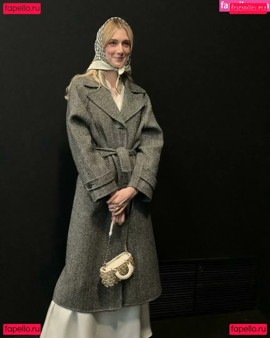 Elizabeth Debicki Onlyfans Photo Gallery 