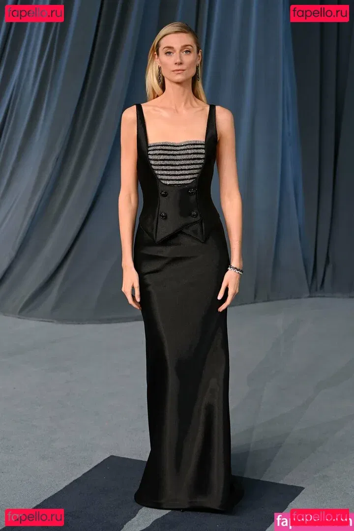 Elizabeth Debicki Onlyfans Photo Gallery 