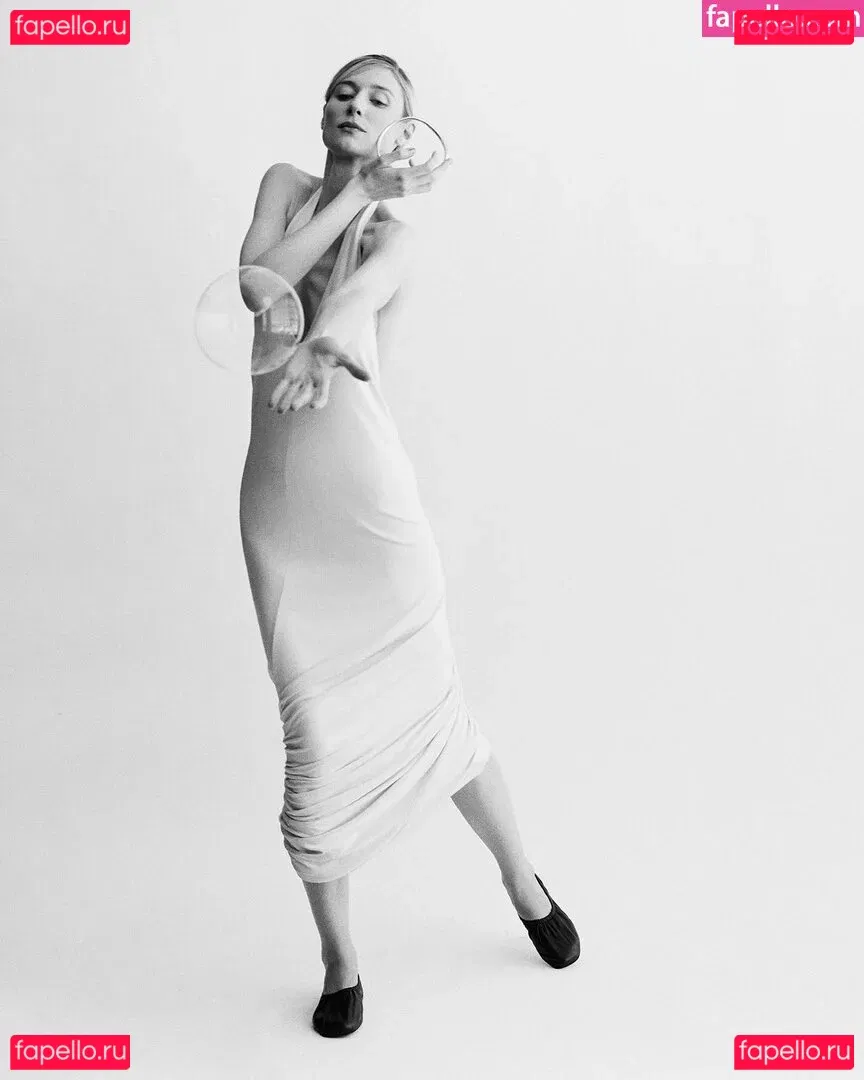 Elizabeth Debicki Onlyfans Photo Gallery 