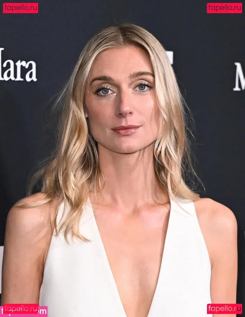 Elizabeth Debicki Onlyfans Photo Gallery 