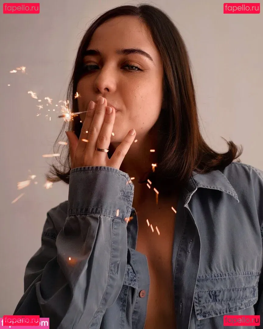 Bella Piero Onlyfans Photo Gallery 