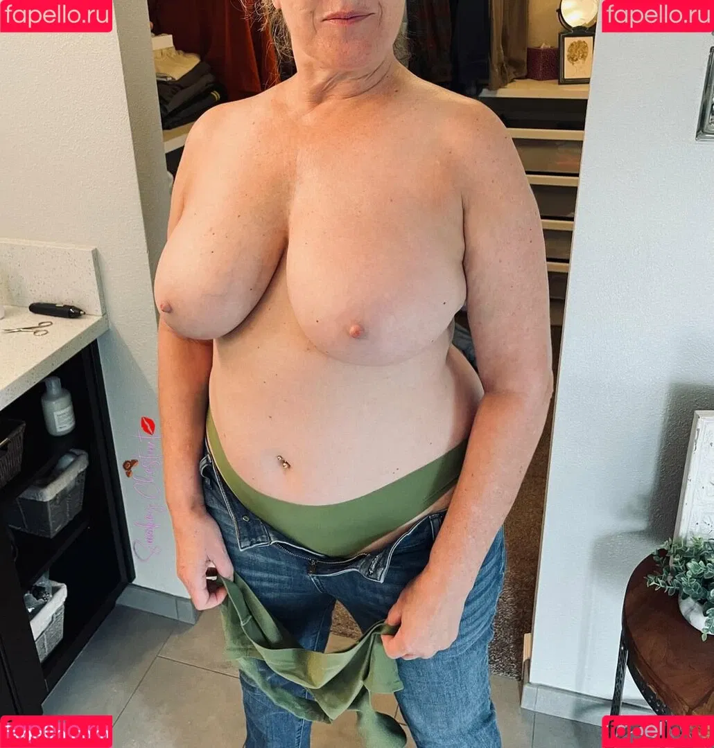 Smokey Chestnut Onlyfans Photo Gallery 