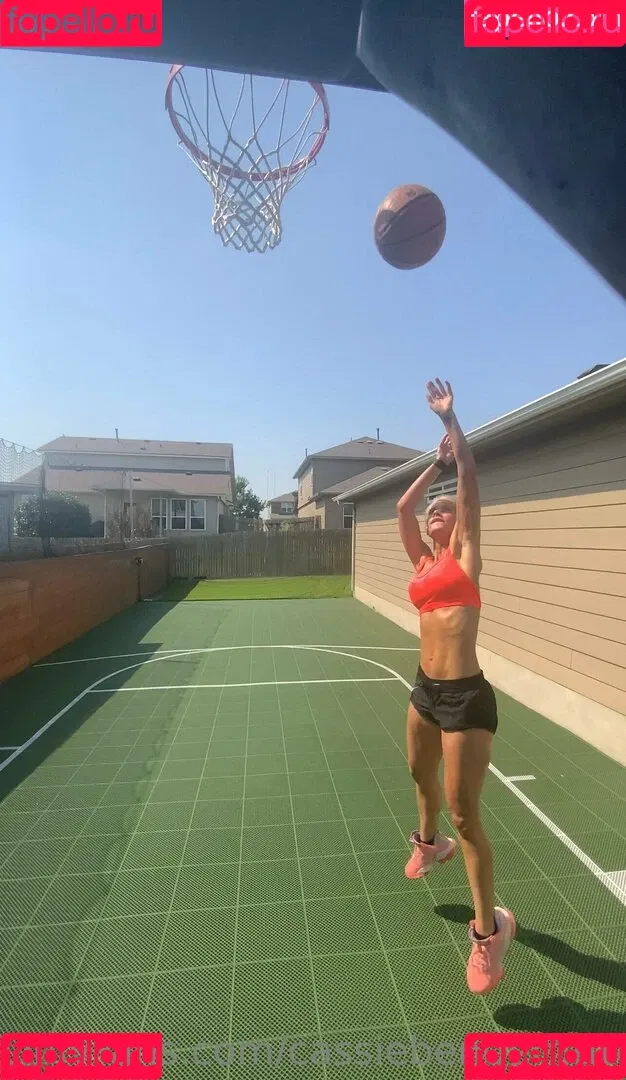 cassiebenderfitfree Onlyfans Photo Gallery 