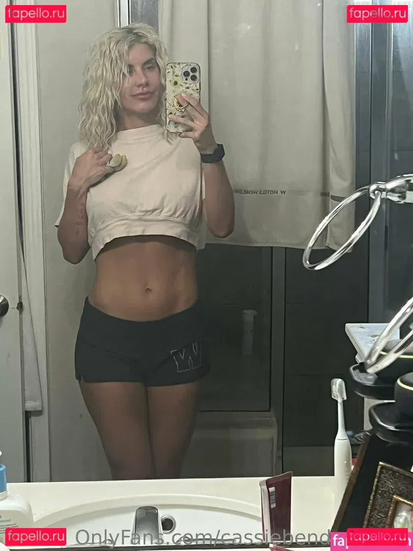 cassiebenderfitfree Onlyfans Photo Gallery 