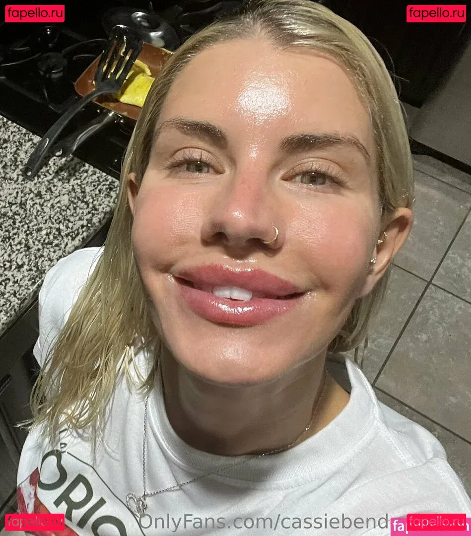 cassiebenderfitfree Onlyfans Photo Gallery 