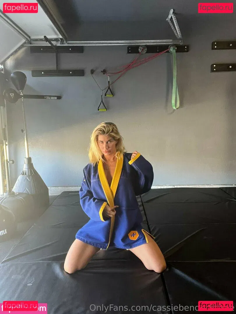 cassiebenderfitfree Onlyfans Photo Gallery 