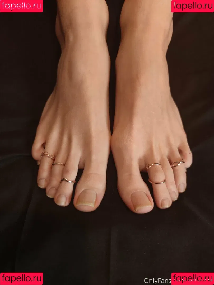 torislegs Onlyfans Photo Gallery 