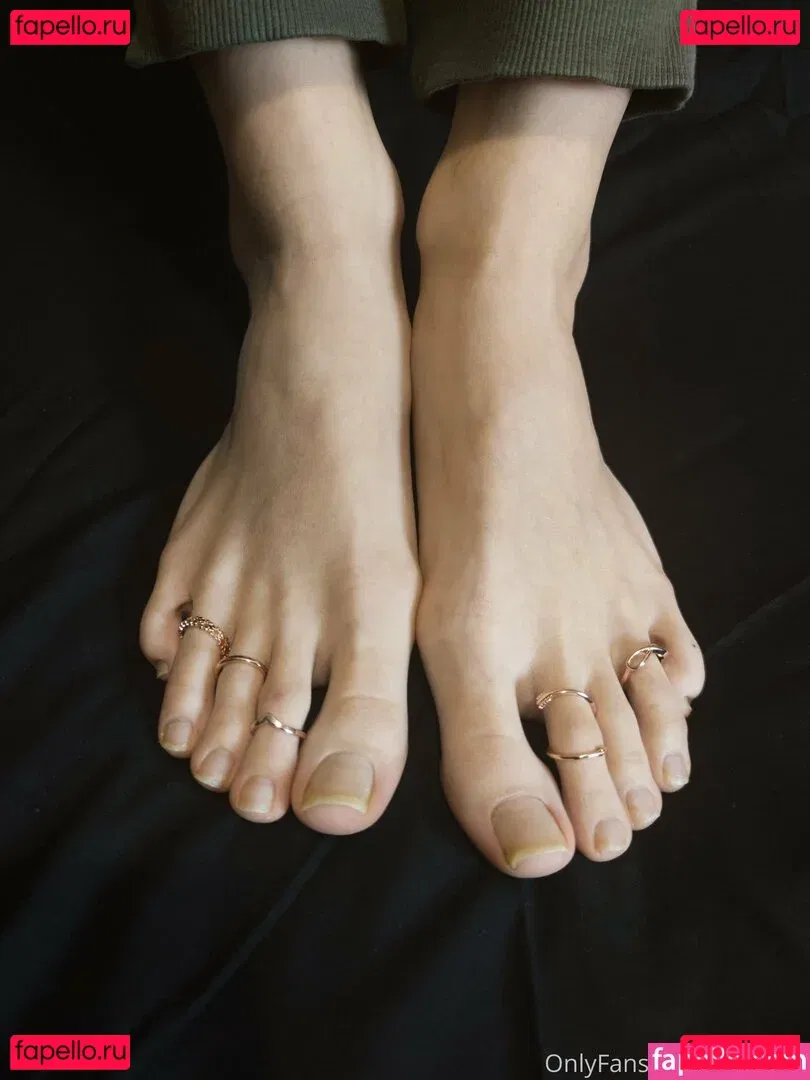 torislegs Onlyfans Photo Gallery 