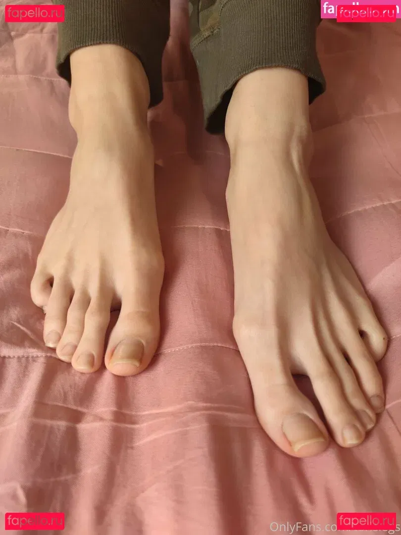 torislegs Onlyfans Photo Gallery 