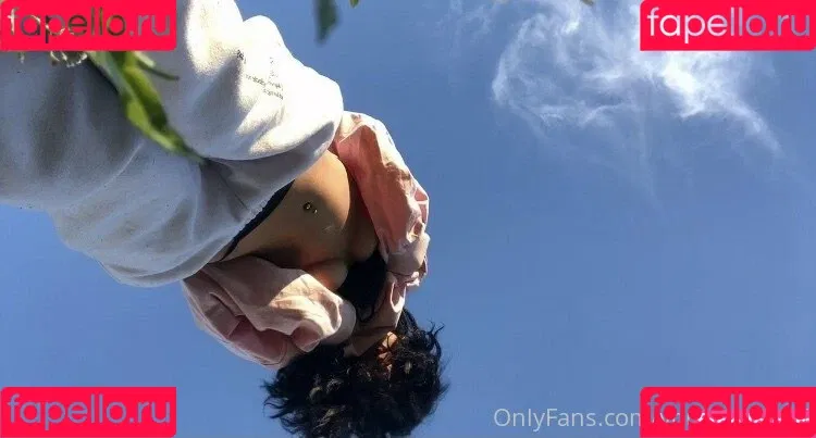 Yourtokengirl Onlyfans Photo Gallery 
