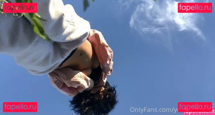 Yourtokengirl Onlyfans Photo Gallery 