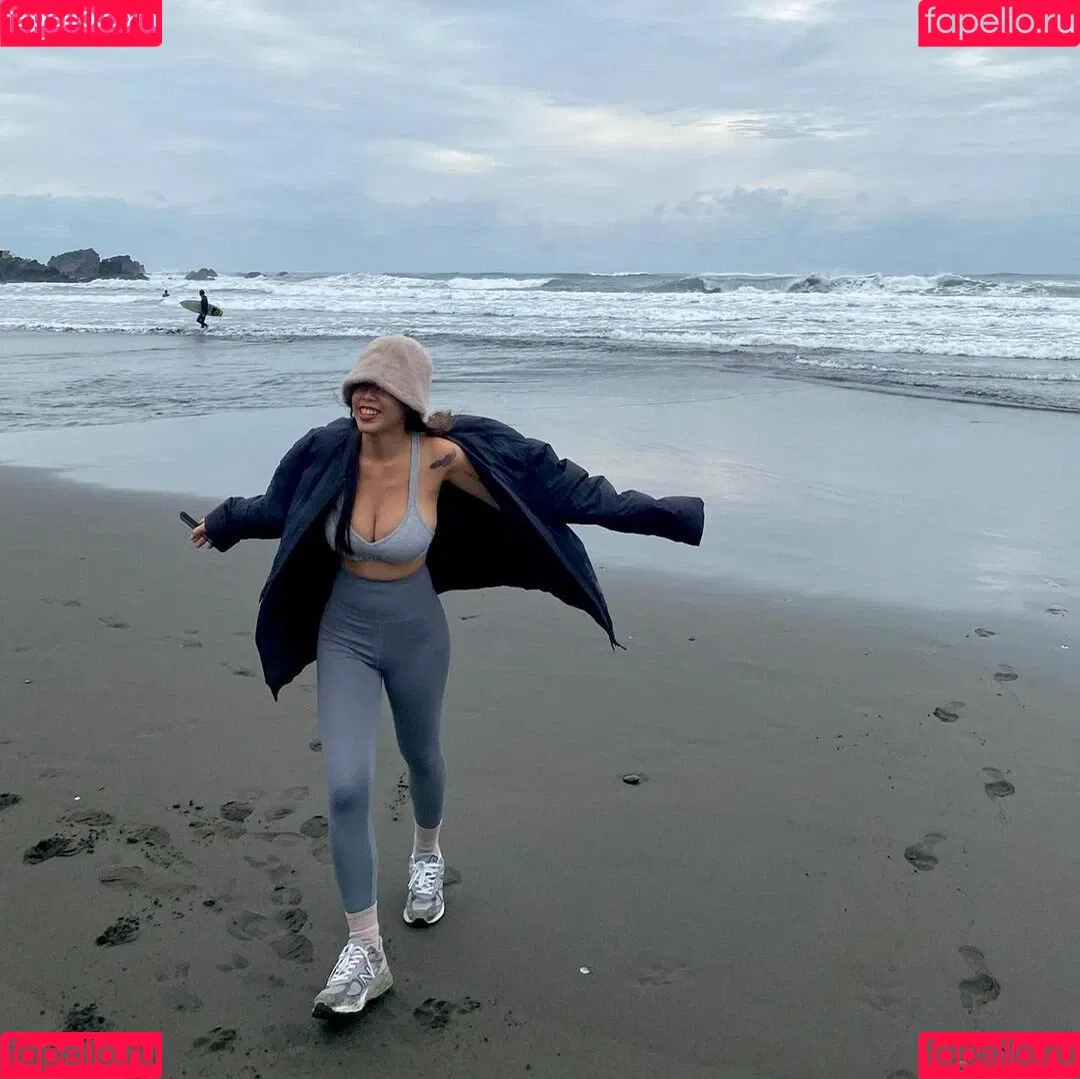 Chen Onlyfans Photo Gallery 