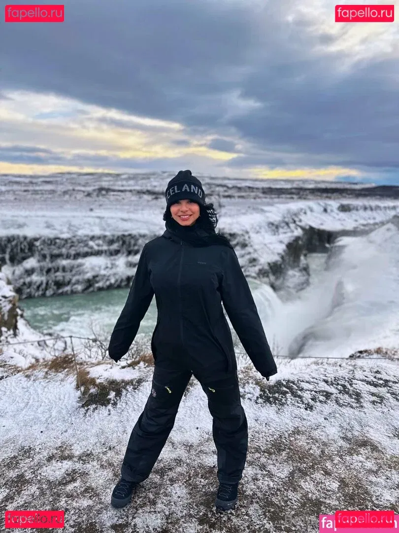 bellapussy25 Onlyfans Photo Gallery 