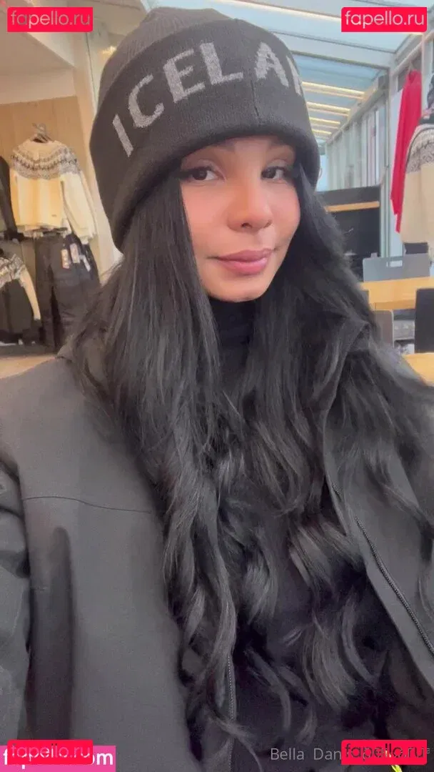 bellapussy25 Onlyfans Photo Gallery 