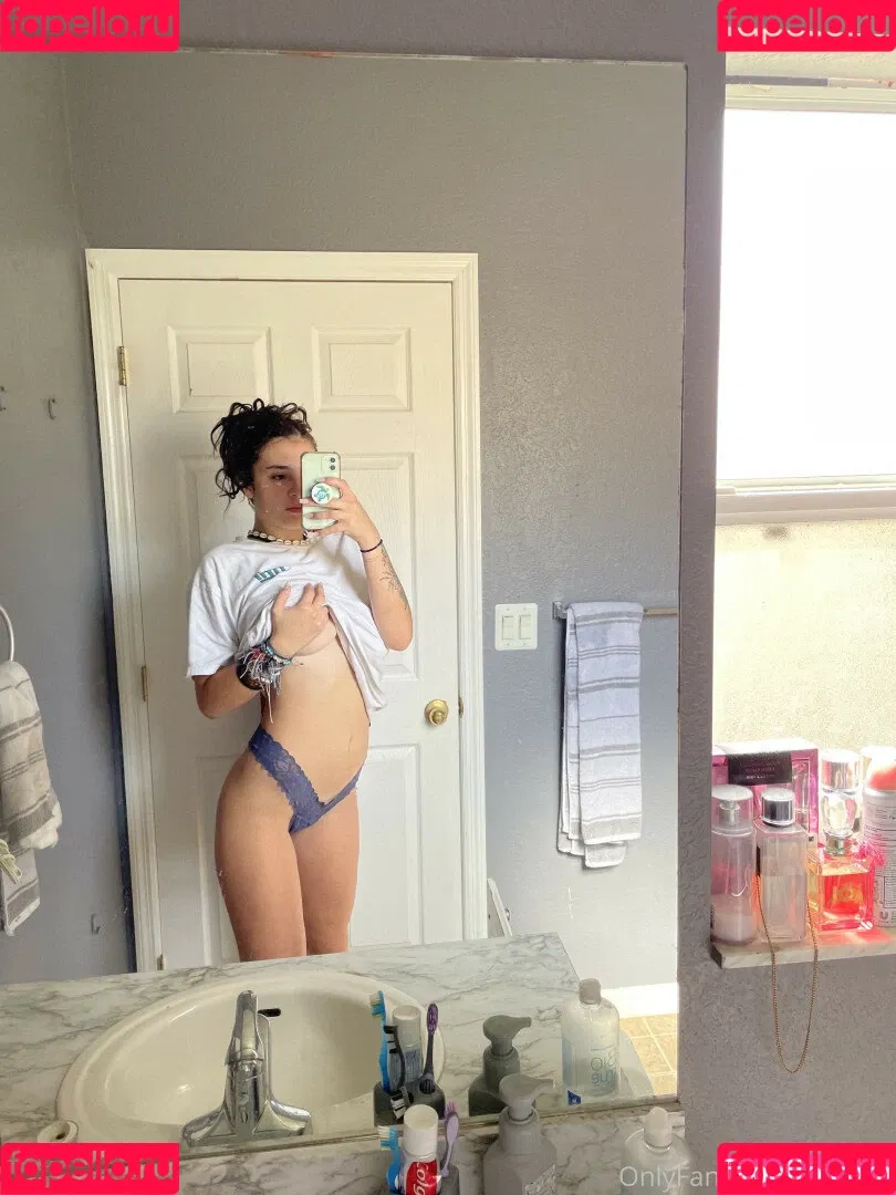 sashanorth Onlyfans Photo Gallery 