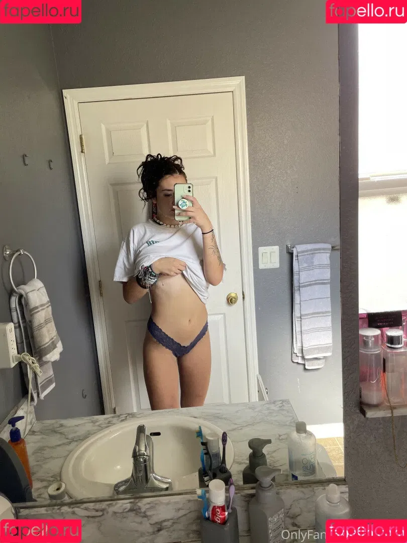 sashanorth Onlyfans Photo Gallery 