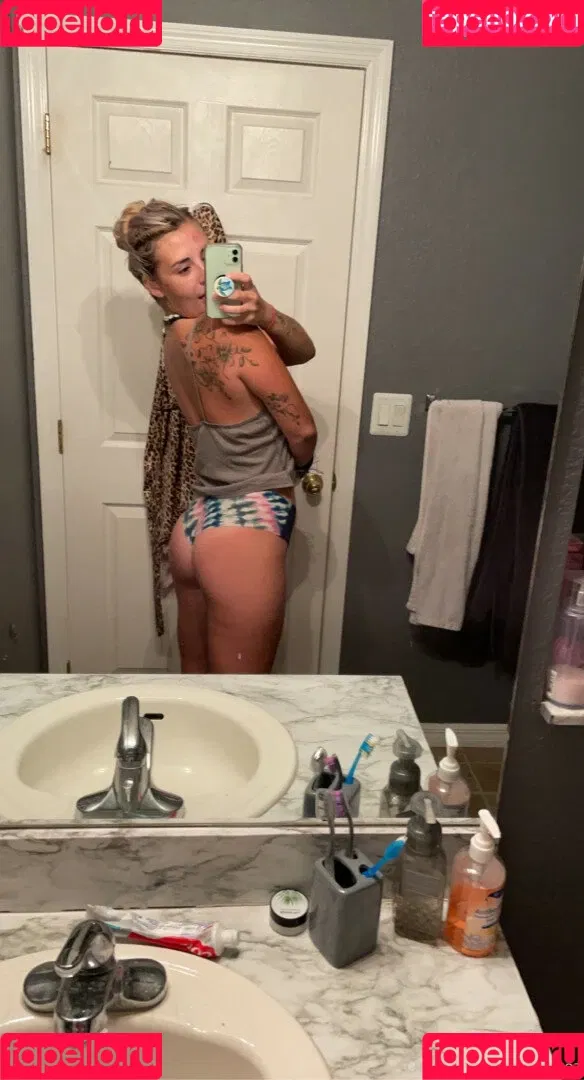 sashanorth Onlyfans Photo Gallery 