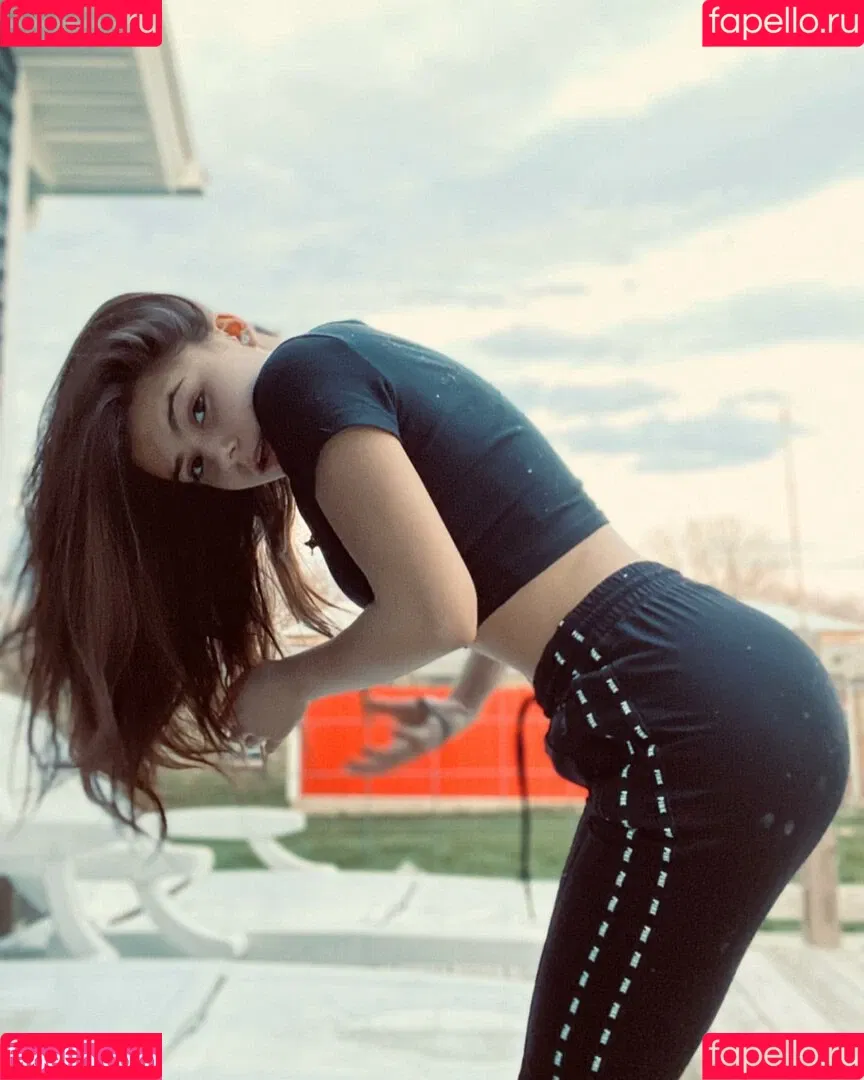 Raelee Rudolph Onlyfans Photo Gallery 