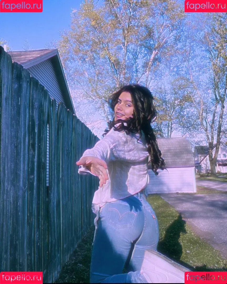 Raelee Rudolph Onlyfans Photo Gallery 