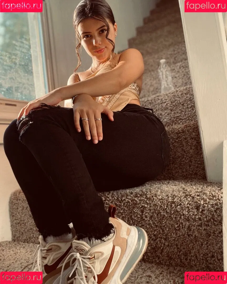 Raelee Rudolph Onlyfans Photo Gallery 