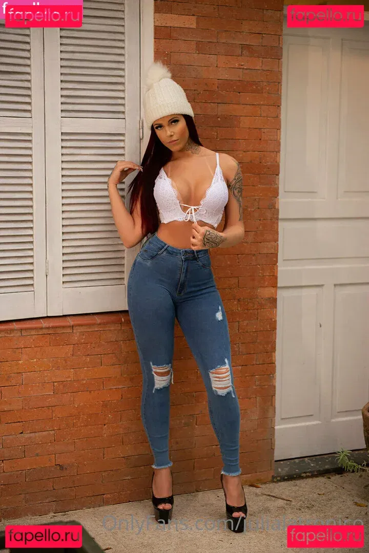 julialatronico Onlyfans Photo Gallery 