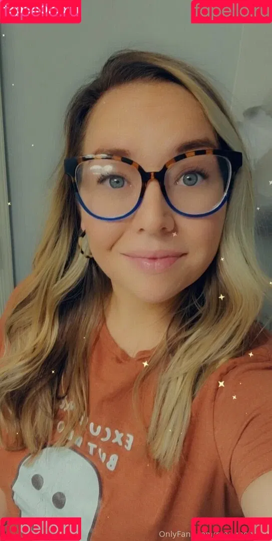 marymoonkat Onlyfans Photo Gallery 