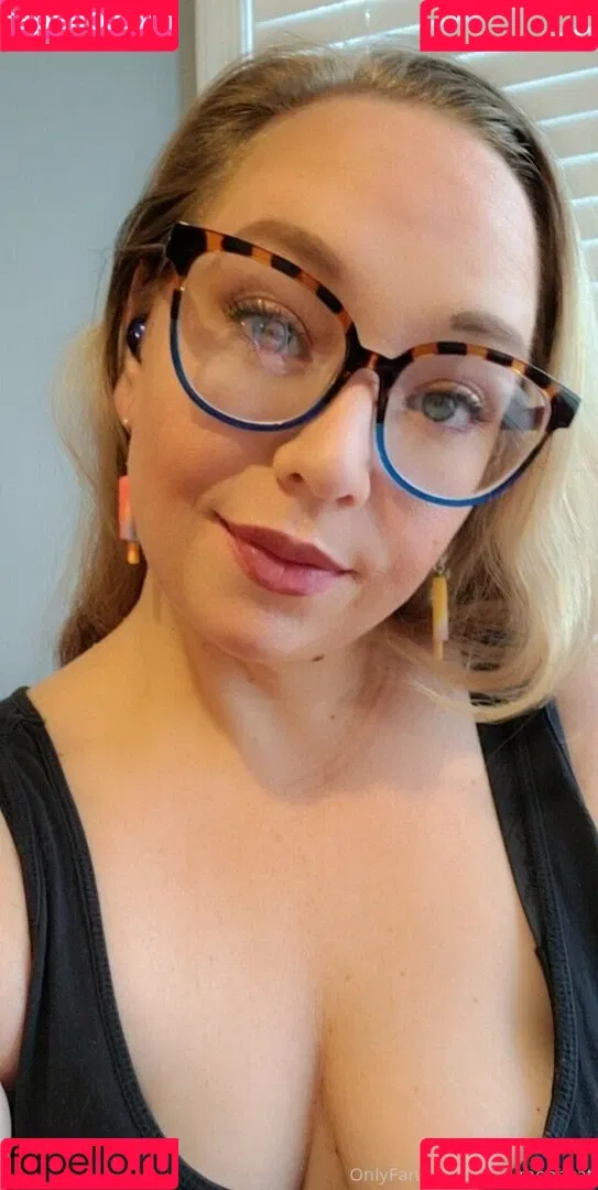 marymoonkat Onlyfans Photo Gallery 