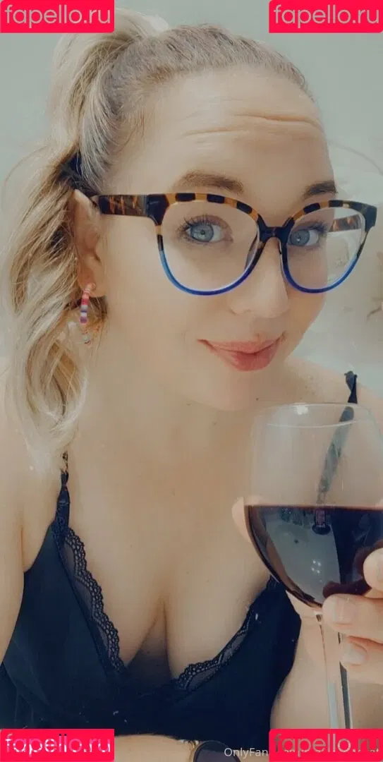 marymoonkat Onlyfans Photo Gallery 