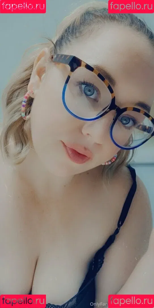 marymoonkat Onlyfans Photo Gallery 