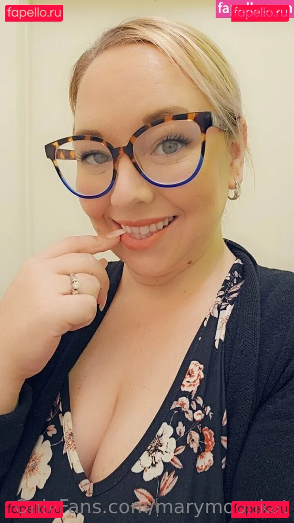 marymoonkat Onlyfans Photo Gallery 