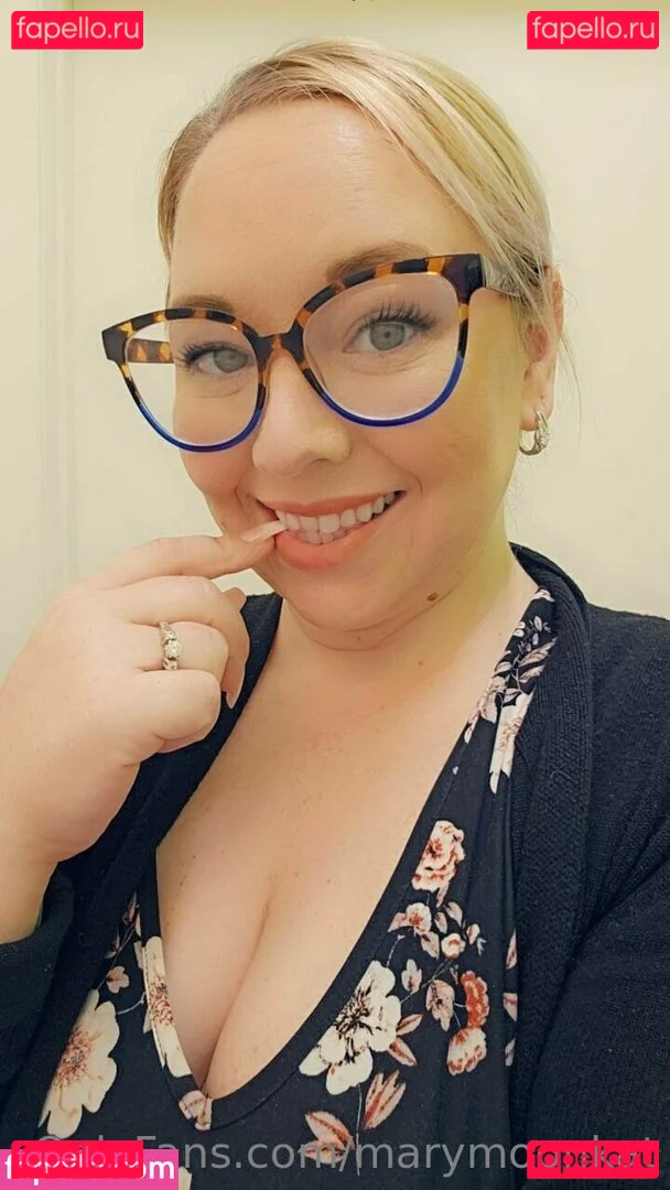 marymoonkat Onlyfans Photo Gallery 