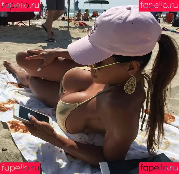 Connie Elizabeth Onlyfans Photo Gallery 