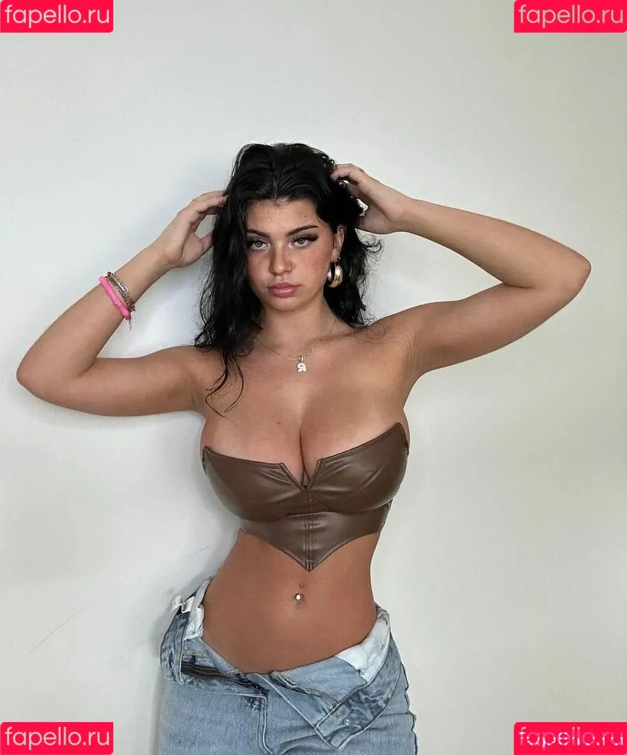 Riley L Onlyfans Photo Gallery 
