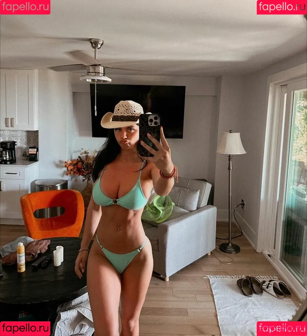 Riley L Onlyfans Photo Gallery 