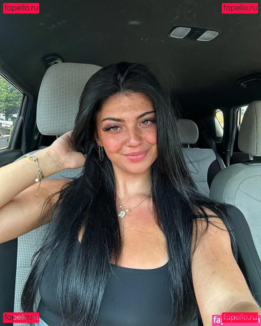 Riley L Onlyfans Photo Gallery 