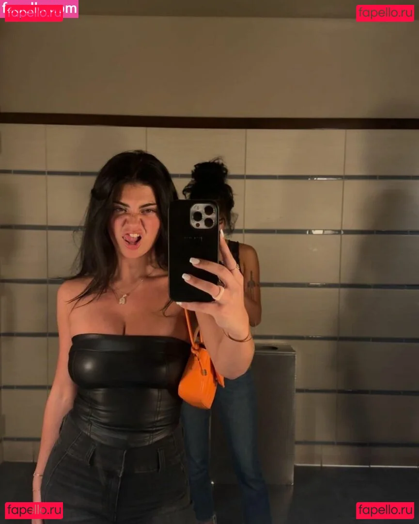 Riley L Onlyfans Photo Gallery 