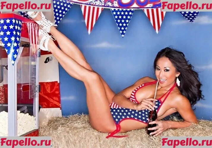 Gail Kim Onlyfans Photo Gallery 