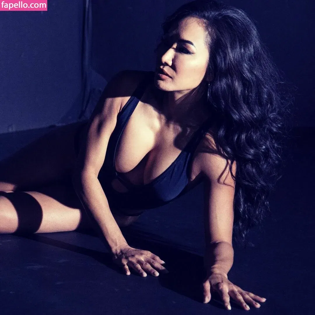 Gail Kim Onlyfans Photo Gallery 