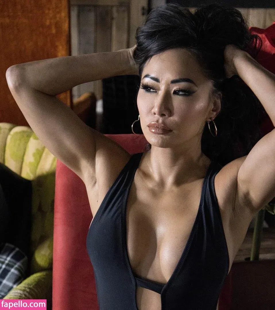 Gail Kim Onlyfans Photo Gallery 