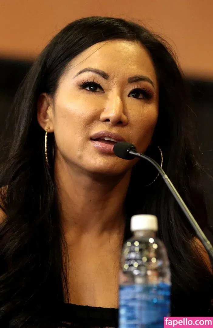 Gail Kim Onlyfans Photo Gallery 