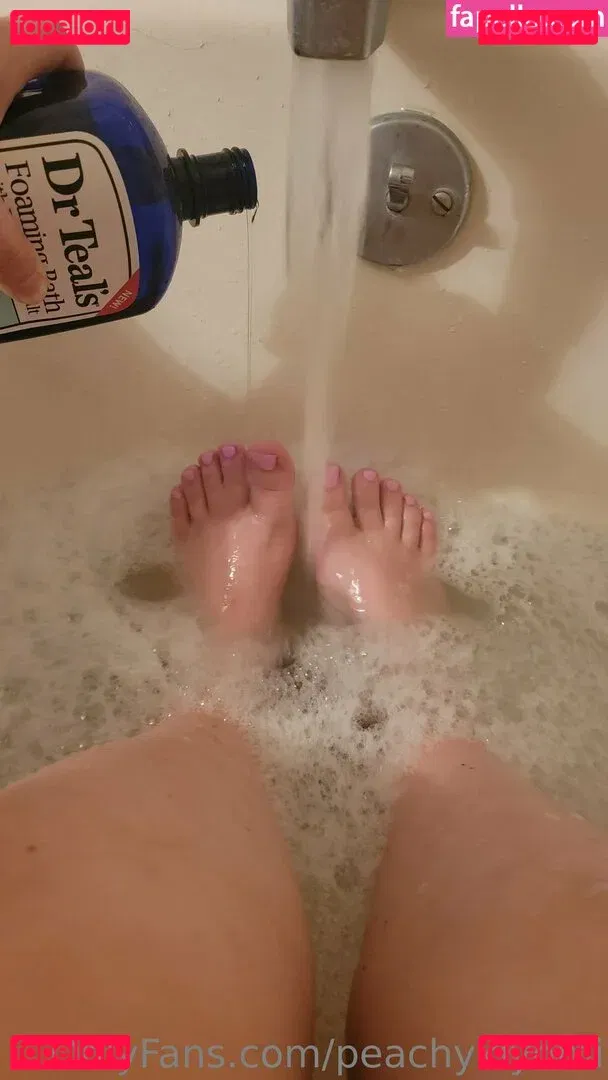 peachykiyomi Onlyfans Photo Gallery 