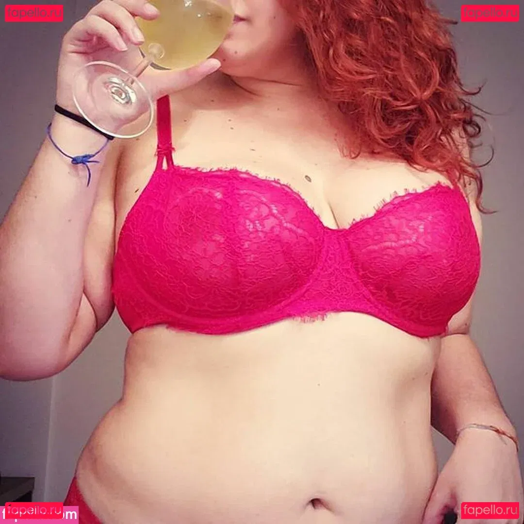 Jen Red Onlyfans Photo Gallery 