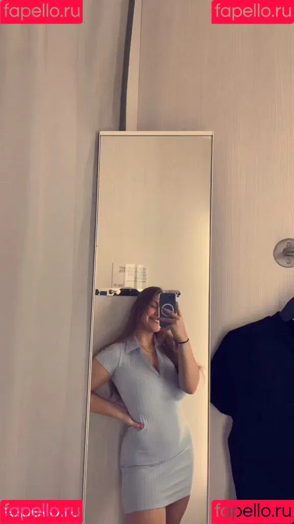 Emily V Onlyfans Photo Gallery 