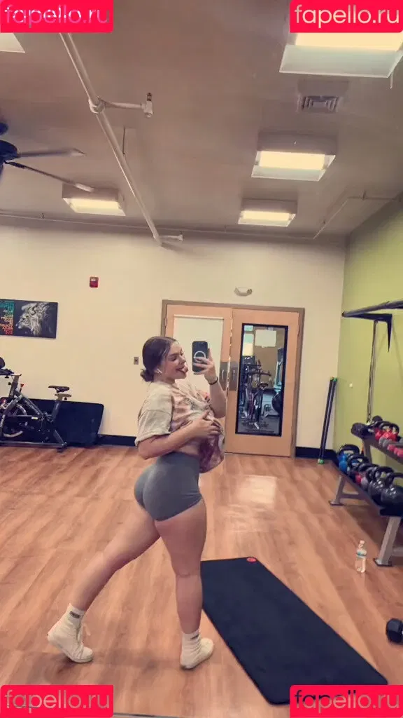 Emily V Onlyfans Photo Gallery 